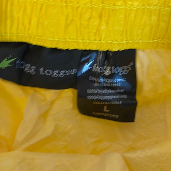 Frogg Toggs  3 pc yellow waterproof  rain suit & pouch set child size Large - Picture 6 of 16